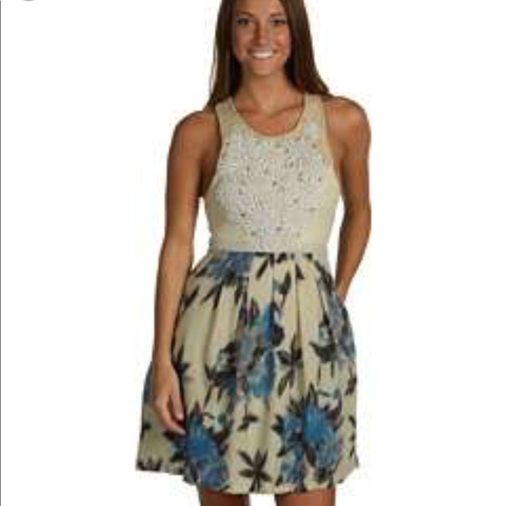 Free people dreamy floral patchwork dress 🚨 weekend sale